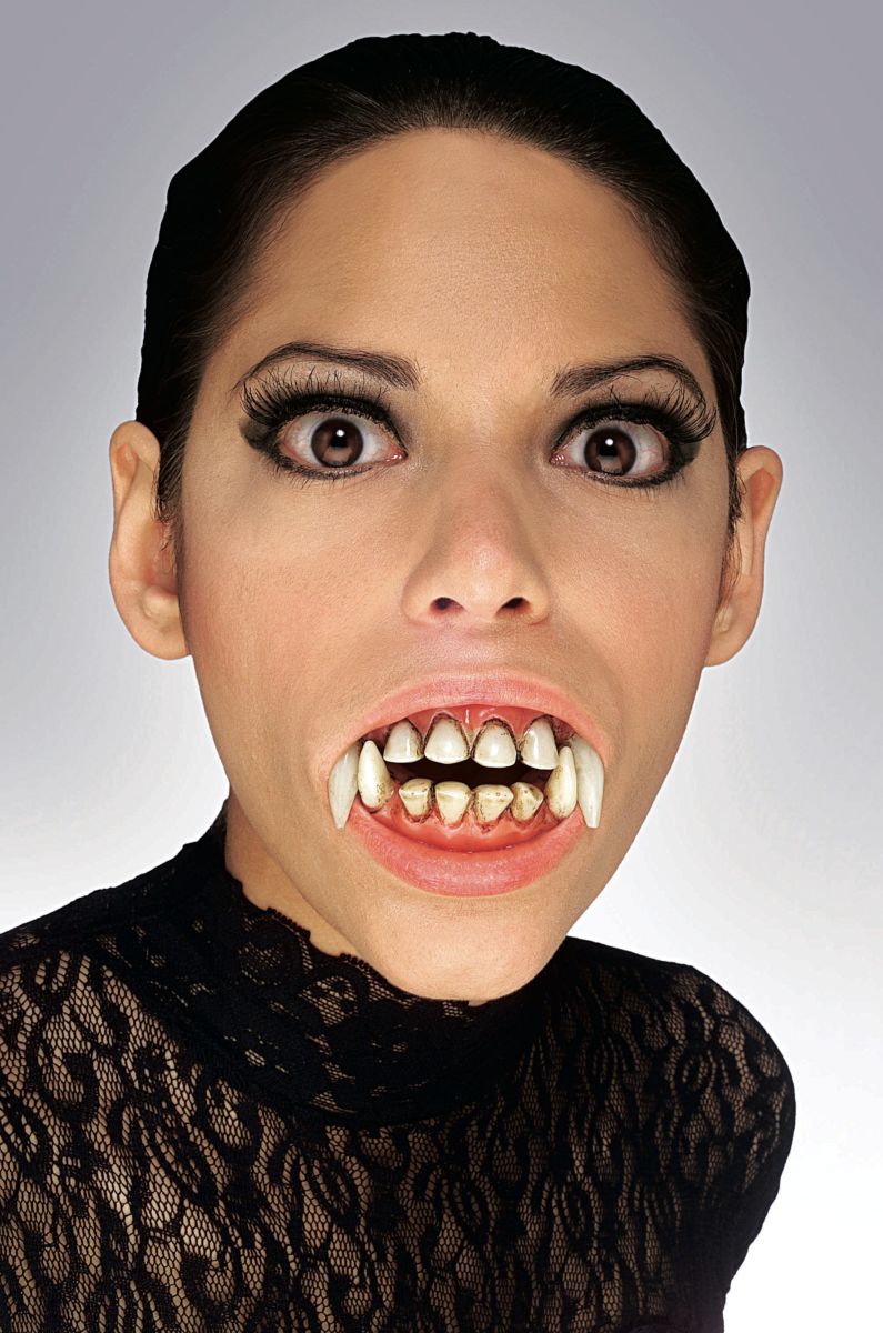 Vampire Teeth (Upper and Lower)